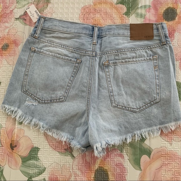 Aero shorts high rise size 6 NWT - Picture 2 of 2